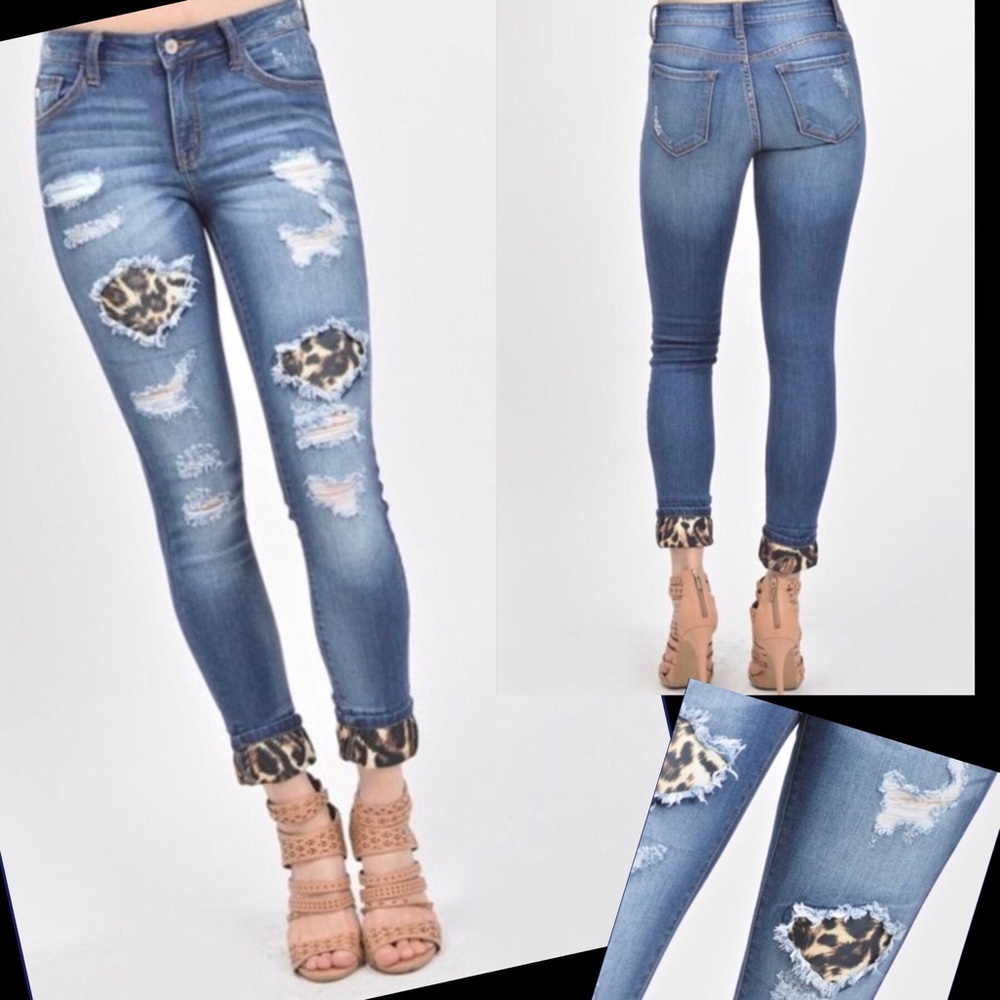 Brand New ⚓️ KanCan Leopard patch Jeans